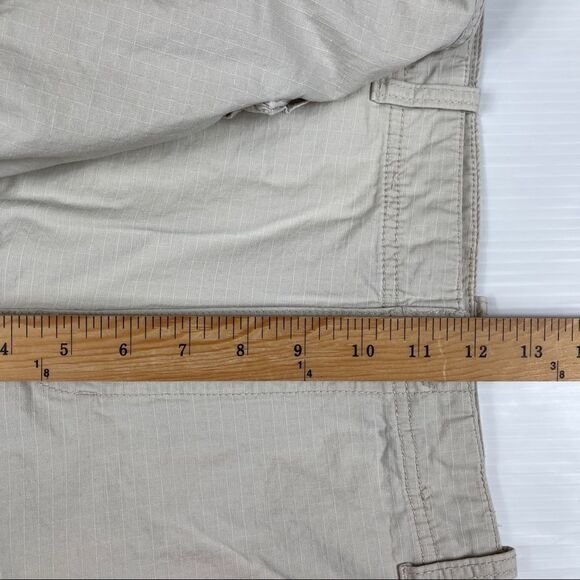 IZOD Cargo Shorts Cotton Beige Men's Size 34 - Picture 7 of 9